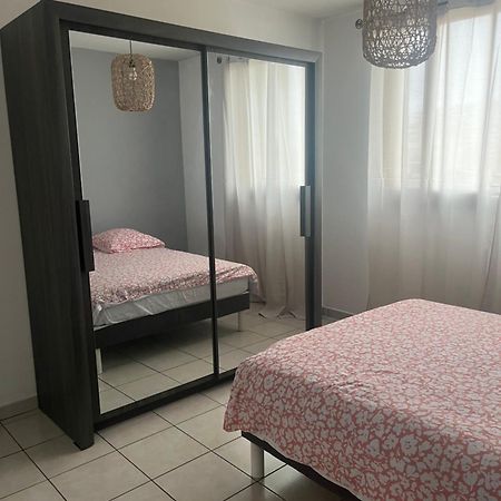 Appart T3 Proche Metro -Draps Et Serviettes Inclus Marseille Exterior photo