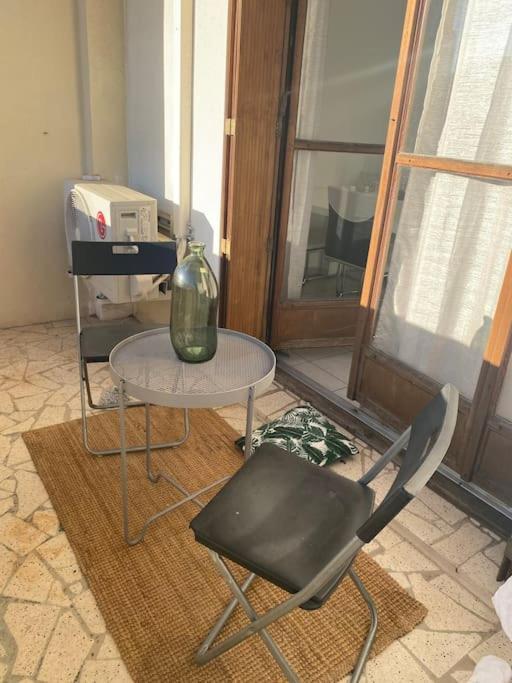 Appart T3 Proche Metro -Draps Et Serviettes Inclus Marseille Exterior photo