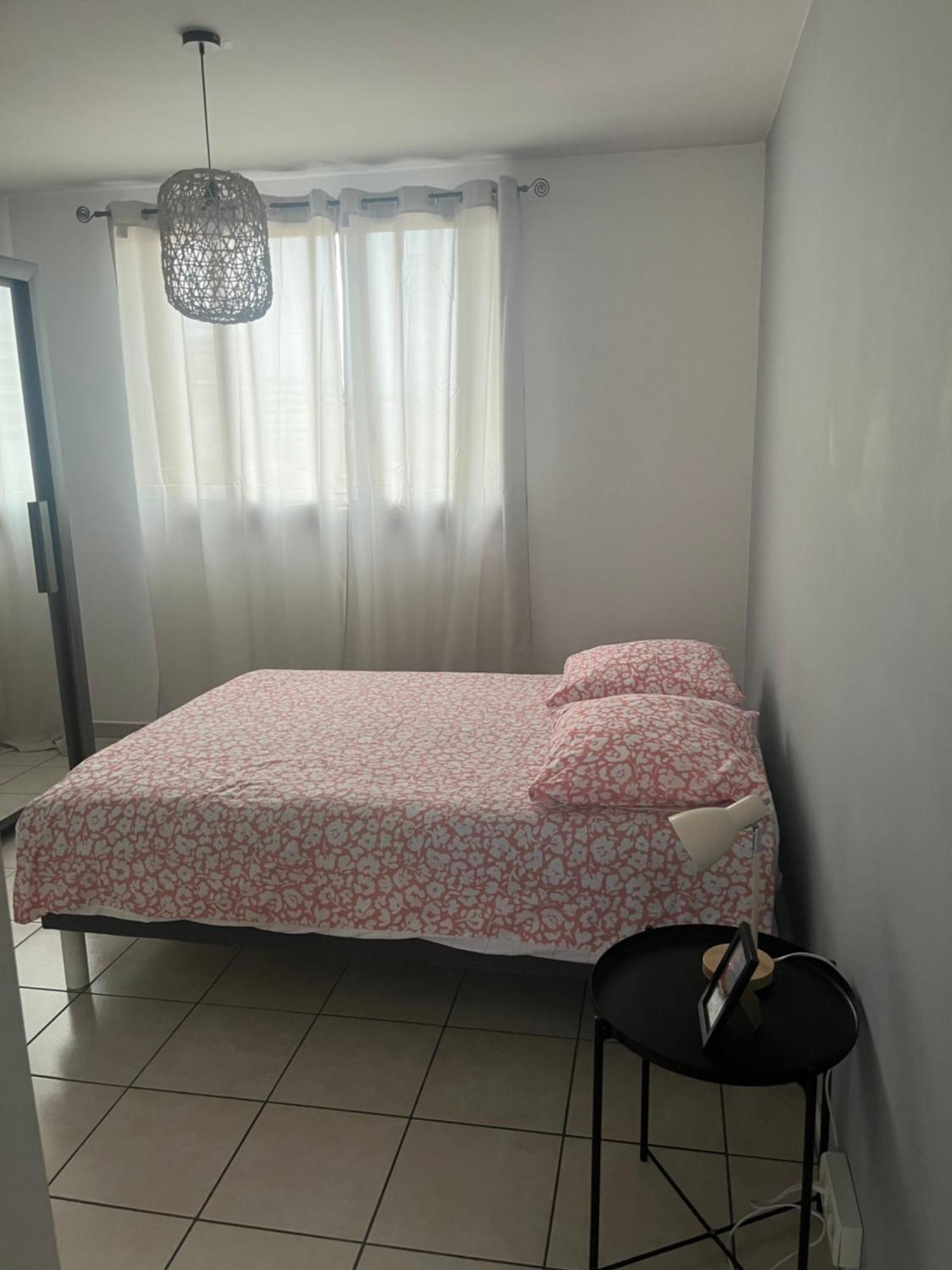 Appart T3 Proche Metro -Draps Et Serviettes Inclus Marseille Exterior photo