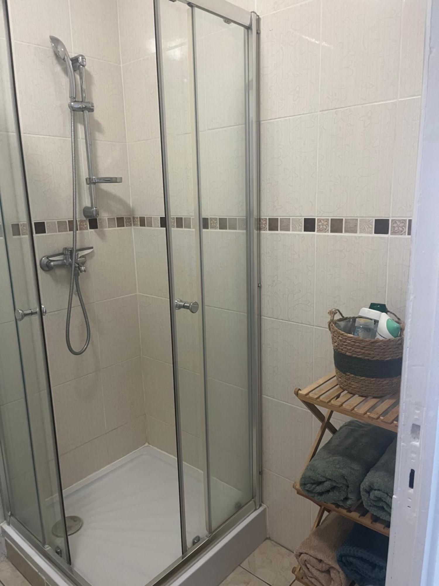 Appart T3 Proche Metro -Draps Et Serviettes Inclus Marseille Exterior photo